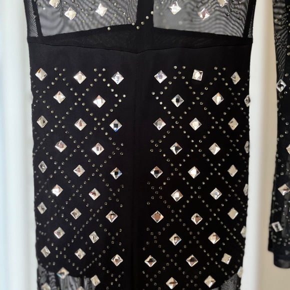 Clothes - Picture 2 of 4